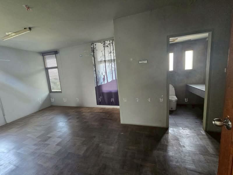 Sriwara Town in Town, Bangkok, Sriwara Road, Phlapphla, Wang Thonglang, Bangkok, 8 Bedrooms, 600 sqm, Townhouse For Rent, by บุษบา รัตนวงษ์ชัย, 500252387 - DDproperty.com