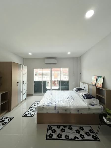 ทำเลนวมินทร์ 32 ให้เช่าทาวน์เฮ้าส์ 2 ชั้น รีโนเวทใหม่ ม.คลองจั่นวิลล่า บ้านสวย ทำเลดี พร้อมอยู่, กรุงเทพ, นวมินทร์, คลองกุ่ม, บึงกุ่ม, กรุงเทพ, 190 ตร.ม., ทาวน์เฮ้าส์ ให้เช่า, โดย บุษบา รัตนวงษ์ชัย, 500252389 - DDproperty.com