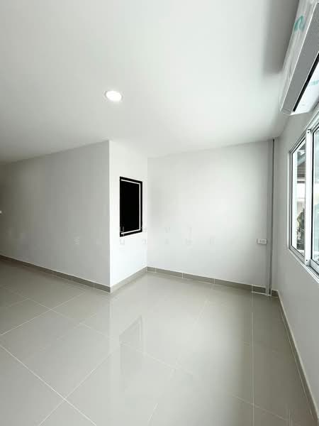 ทำเลนวมินทร์ 32 ให้เช่าทาวน์เฮ้าส์ 2 ชั้น รีโนเวทใหม่ ม.คลองจั่นวิลล่า บ้านสวย ทำเลดี พร้อมอยู่, Bangkok, นวมินทร์, Khlong Kum, Bueng Kum, Bangkok, 3 Bedrooms, 190 sqm, Townhouse For Rent, by บุษบา รัตนวงษ์ชัย, 500252389 - DDproperty.com