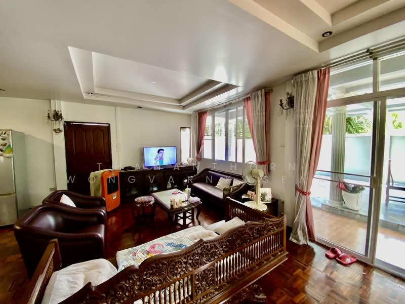 อมรพันธ์ 9, Bangkok, Lat Phrao, Lat Phrao, Bangkok, 5 Bedrooms, 300 sqm, Single Detached House For Sale, by Thananthorn Wongvarnkaseam, 500252390 - DDproperty.com