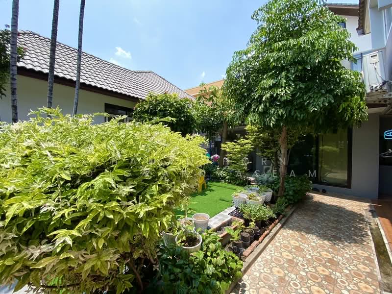 อมรพันธ์ 9, Bangkok, Lat Phrao, Lat Phrao, Bangkok, 5 Bedrooms, 300 sqm, Single Detached House For Sale, by Thananthorn Wongvarnkaseam, 500252390 - DDproperty.com