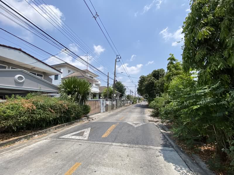 อมรพันธ์ 9, Bangkok, Lat Phrao, Lat Phrao, Bangkok, 5 Bedrooms, 300 sqm, Single Detached House For Sale, by Thananthorn Wongvarnkaseam, 500252390 - DDproperty.com