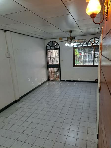 เสนาวิลล่า 84 ถนนลาดพร้าว แฮปปี้แลนด์, Bangkok, Khlong Chan, Bang Kapi, Bangkok, 2 Bedrooms, 100 sqm, Townhouse For Sale, by Saowaluk Anupong, 500252406 - DDproperty.com