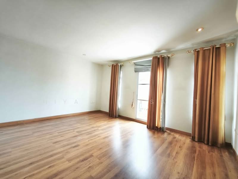 Baan Klang Muang Monte-Carlo : บ้านกลางเมือง มอนติ-คาร์โล, กรุงเทพ, ถนน หมู่บ้านกลางเมืองมอลติ-คาโล รัชวิภา, ลาดยาว, จตุจักร, กรุงเทพ, 200 ตร.ม., ทาวน์เฮ้าส์ ขาย, โดย Thiya​ Chaysabut, 500252418 - DDproperty.com