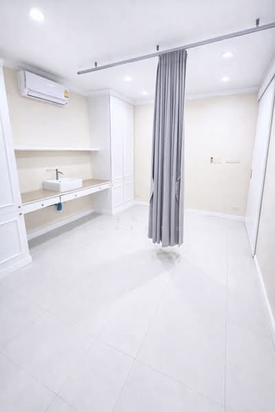 ไม่พบโครงการ, Bangkok, รัชาดาภิเษก ดินแดง, Huai Khwang, Bangkok, , 110 sqm, Office Space For Rent, by ณัฐพงศ์ สุนทรอรุณ, 500252427 - DDproperty.com