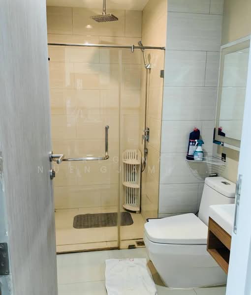 AERAS Beachfront Condominium Jomtien : แอราส คอนโด, ชลบุรี, หมู่ 12 ซอยจอมเทียน 17 ถนนหาดจอมเทียน, หนองปรือ, บางละมุง, ชลบุรี, 35 ตร.ม., คอนโด ขาย, โดย Regina Nuengjamnong, 500252431 - DDproperty.com