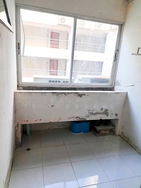 Pattaya Beach Condo, Chon Buri (Pattaya), Nong Pru, Bang Lamung (Pattaya), Chon Buri (Pattaya), 2 Bedrooms, 68 sqm, Condo For Sale, by Rajit Srithongkul, 500252491 - DDproperty.com