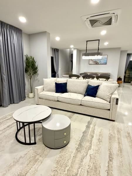 Centro Bangna Phase 2, Samut Prakan, ถนนกาญจนาภิเษก, Bang Kaeo, Bang Plee, Samut Prakan, 4 Bedrooms, 303 sqm, Single Detached House For Rent, by Connex Property, 500252500 - DDproperty.com