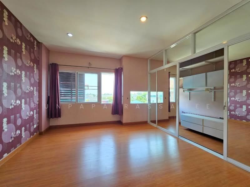The Story Ratchaphruk, Nonthaburi, Bang Kruai-Sai Noi Road, Bang Krang, Muang Nonthaburi, Nonthaburi, 4 Bedrooms, 165 sqm, Townhouse For Sale, by Punpapa Rassamee, 500252502 - DDproperty.com