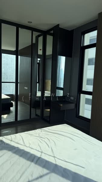 The Capital Ekamai-Thonglor, Bangkok, 2898 New Petchaburi Rd, Bang Kapi, Huai Khwang, Bangkok, 2 Bedrooms, 59 sqm, Condo For Sale, by Fazwaz (Thailand) Co., Ltd., 500252513 - DDproperty.com