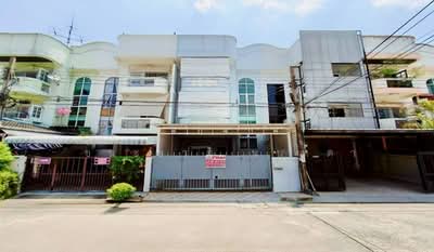 ขาย - หมู่บ้าน 84 แมนชั่น : Baan 84 Mansion, กรุงเทพ