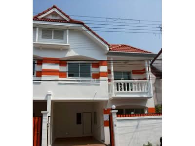 ขาย - บ้านแฝด 2 ชั้น ติดถนนรามอินททรา, กรุงเทพ