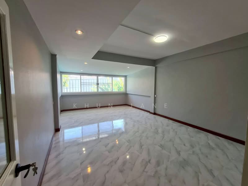 Townhome for Rent Near BTS Bang Chak (SPSJP274), Bangkok, สุขุมวิท91, Bang Chak, Phra Khanong, Bangkok, 6 Bedrooms, 310 sqm, Townhouse For Rent, by Khun Jane, 500252560 - DDproperty.com