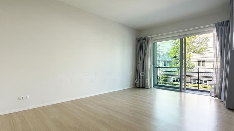 Baan Klang Muang Sukhumvit 77, Bangkok, Soi On Nut 17, Suan Luang, Suan Luang, Bangkok, 4 Bedrooms, 178 sqm, Townhouse For Sale, by Ponwimol Wipanarapai, 500252597 - DDproperty.com