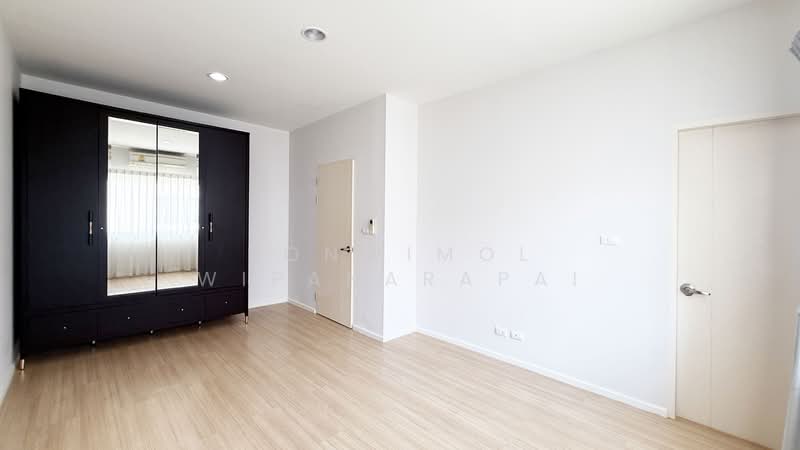 Baan Klang Muang Sukhumvit 77, Bangkok, Soi On Nut 17, Suan Luang, Suan Luang, Bangkok, 4 Bedrooms, 178 sqm, Townhouse For Sale, by Ponwimol Wipanarapai, 500252597 - DDproperty.com