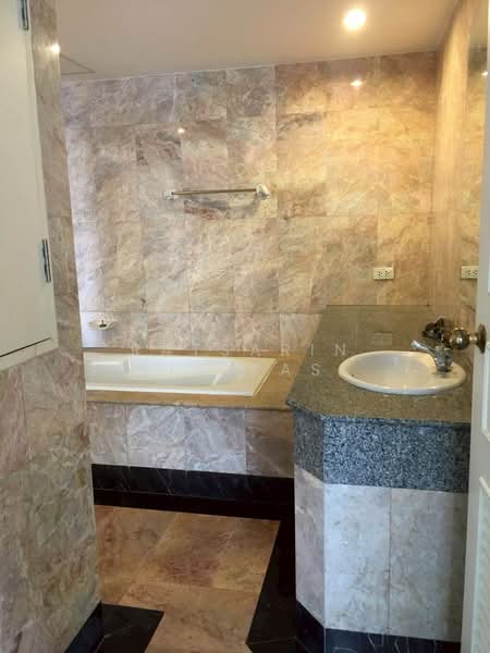 Prime Mansion Promsri, Bangkok, 2 Soi Ari, Khlong Tan Nua, Watthana, Bangkok, 2 Bedrooms, 121 sqm, Condo For Sale, by Ratsarin Sirinipaspong, 500252613 - DDproperty.com