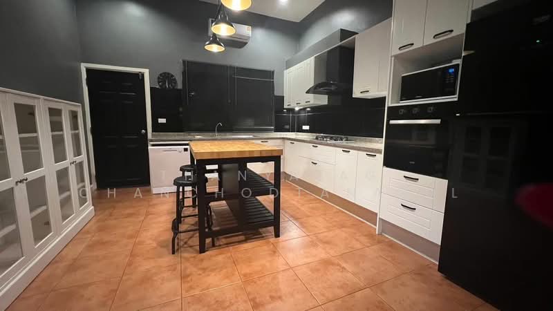 undefined, Chon Buri (Pattaya), Poong, Bang Lamung (Pattaya), Chon Buri (Pattaya), 4 Bedrooms, 400 sqm, Single Detached House For Sale, by Thanyalag Chanchodtanakul, 500252621 - DDproperty.com