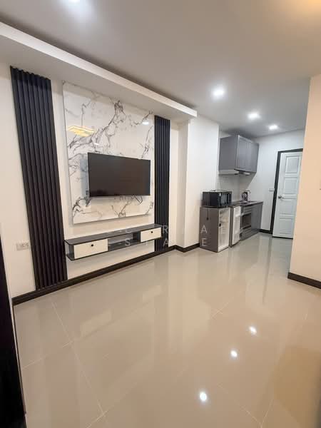 For Sale - Pattaya Plaza Condotel, Chon Buri (Pattaya)