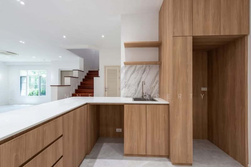 Ladawan Sukhumwit, Bangkok, เฉลิมพระเกียรติ ร.๙, Nong Bon, Prawet, Bangkok, 4 Bedrooms, 400 sqm, Single Detached House For Sale, by Connex Property, 500252642 - DDproperty.com