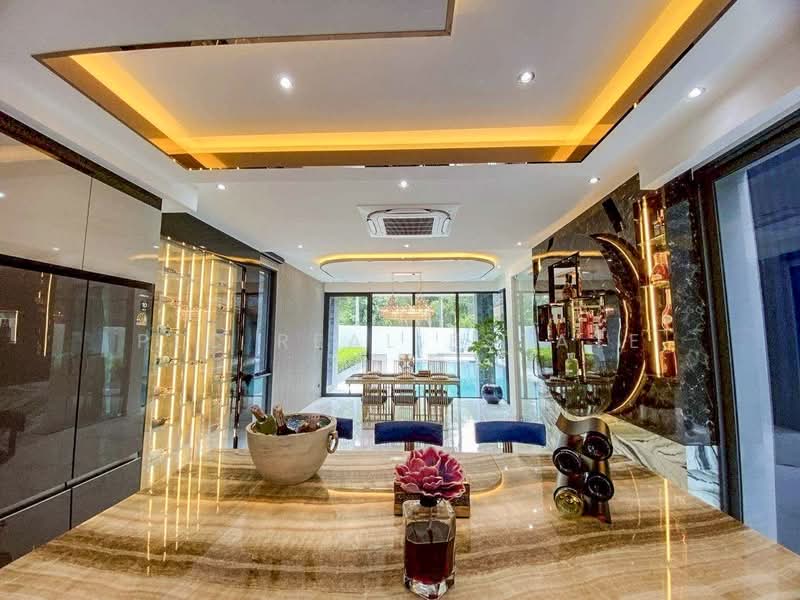 ขาย บ้านหรู 5 ห้องนอน โซน East Pattaya พัทยา, ชลบุรี, บางละมุง, บางละมุง, ชลบุรี, 820 ตร.ม., บ้านเดี่ยว ขาย, โดย PLC real estate, 500252662 - DDproperty.com