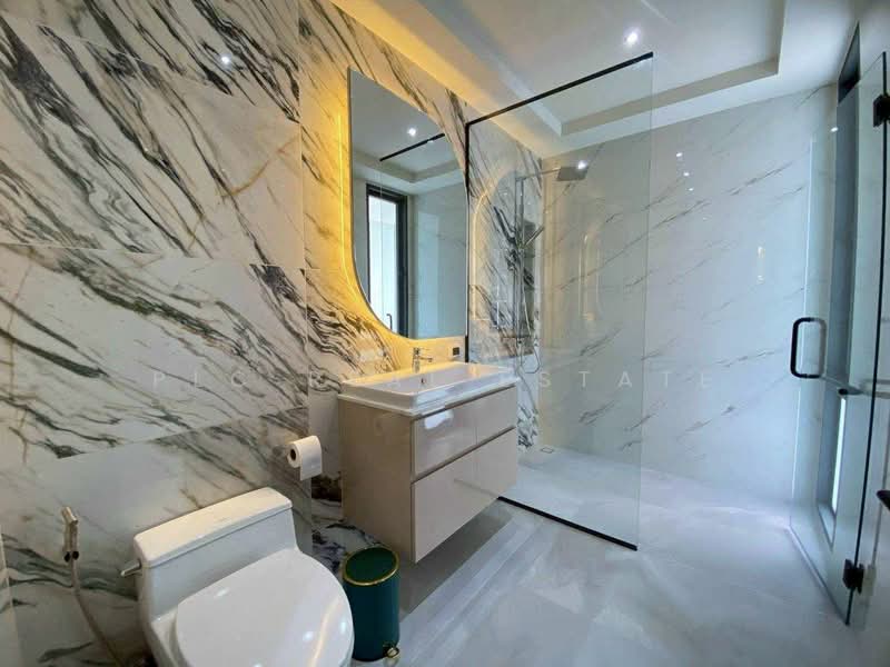 5 Bedroom Luxury House for Sale in East Pattaya, Chon Buri (Pattaya), Bang Lamung, Bang Lamung (Pattaya), Chon Buri (Pattaya), 5 Bedrooms, 820 sqm, Single Detached House For Sale, by PLC real estate, 500252662 - DDproperty.com