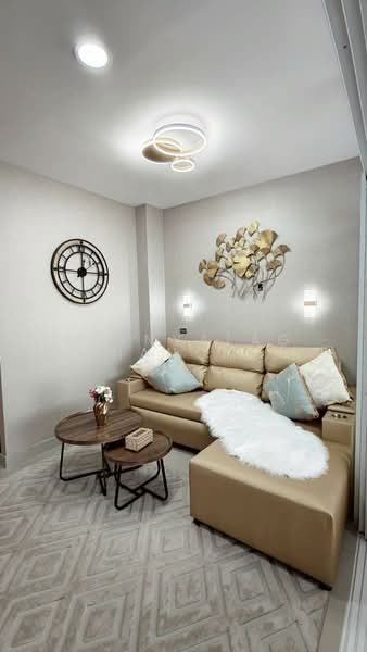 View Talay 8, Chon Buri (Pattaya), 159 Soi Jomtien 14, Nong Pru, Bang Lamung (Pattaya), Chon Buri (Pattaya), 1 Bedroom, 48 sqm, Condo For Sale, by Thanyalag Chanchodtanakul, 500252670 - DDproperty.com