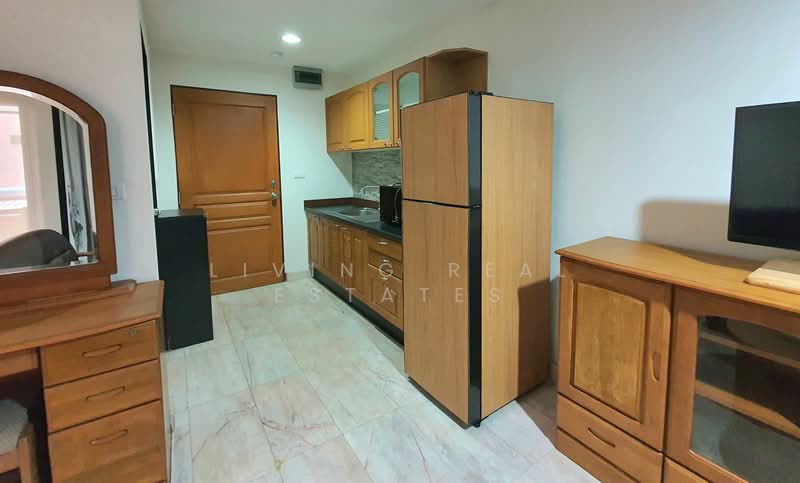 The Prime Suites, Bangkok, 17 Sukhumvit Soi 18, Khlong Toei, Khlong Toei, Bangkok, 1 Bedroom, 35 sqm, Condo For Rent, by Living Real Estates, 500252671 - DDproperty.com