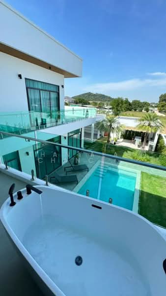 undefined, Chon Buri (Pattaya), Huai Yai, Bang Lamung (Pattaya), Chon Buri (Pattaya), 4 Bedrooms, 4 sqm, Villa For Sale, by Thanyalag Chanchodtanakul, 500252674 - DDproperty.com