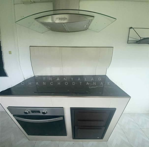 For Sale - 2-BR House, Chon Buri (Pattaya)