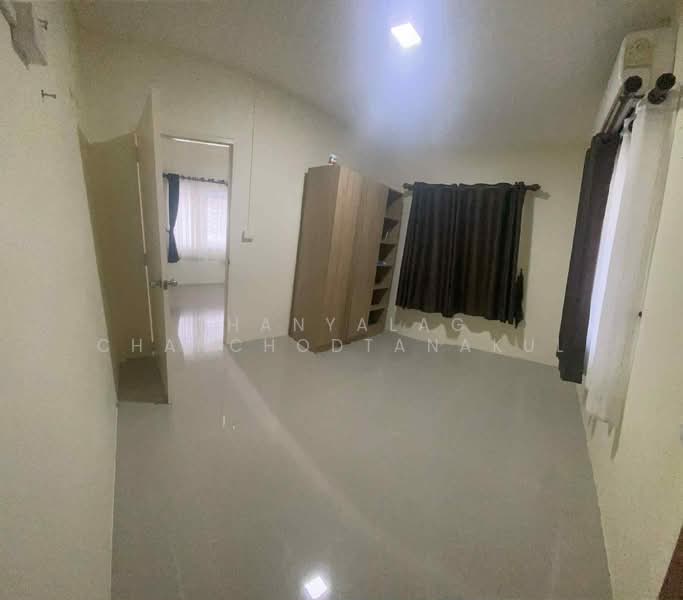For Sale - 2-BR House, Chon Buri (Pattaya)