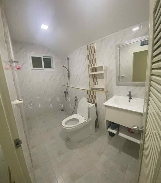 For Sale - 2-BR House, Chon Buri (Pattaya)