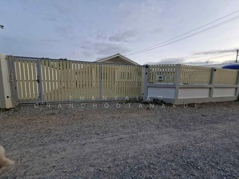 For Sale - 2-BR House, Chon Buri (Pattaya)