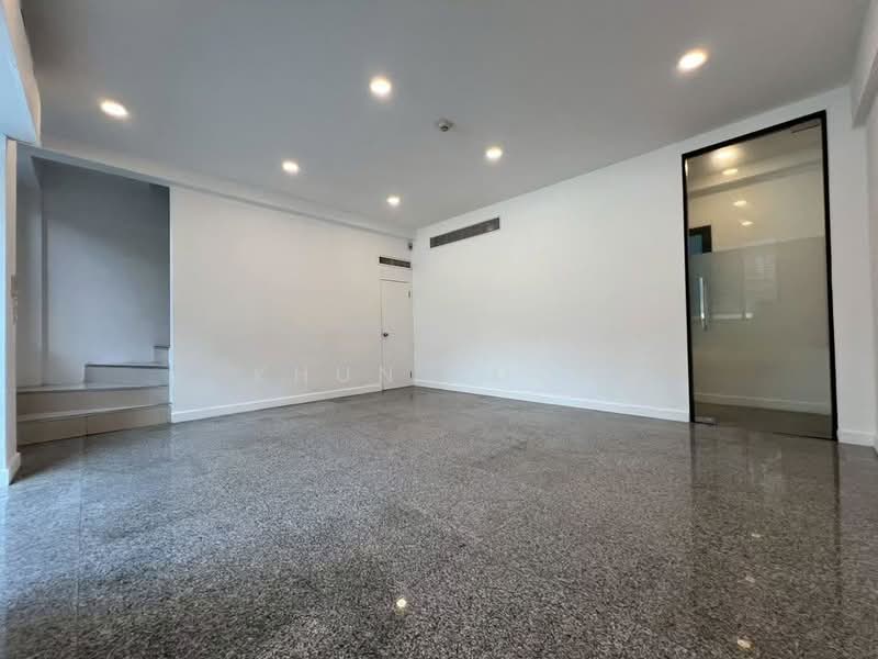 For Rent - For Rent: Warehouse + Office with Cargo Lift, Sukhumvit 103 (SPSSR174), Bangkok