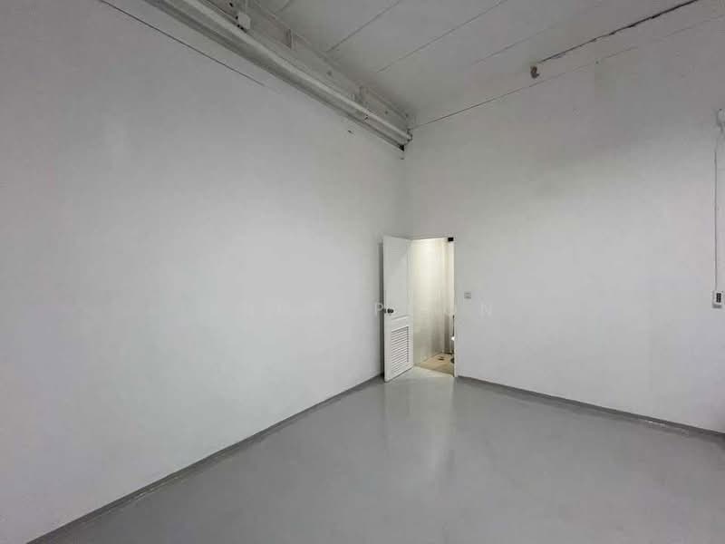 For Rent - For Rent: Warehouse + Office with Cargo Lift, Sukhumvit 103 (SPSSR174), Bangkok