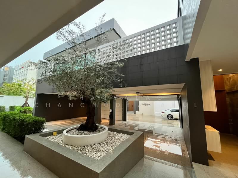 8-BR Villa, Chon Buri (Pattaya), Nong Pru, Bang Lamung (Pattaya), Chon Buri (Pattaya), 8 Bedrooms, 11,000 sqm, Villa For Rent, by Thanyalag Chanchodtanakul, 500252807 - DDproperty.com