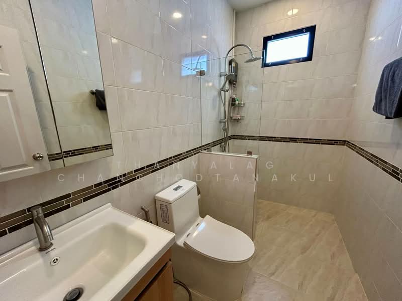 3-BR House, Chon Buri (Pattaya), Poong, Bang Lamung (Pattaya), Chon Buri (Pattaya), 3 Bedrooms, 130 sqm, Single Detached House For Sale, by Thanyalag Chanchodtanakul, 500252819 - DDproperty.com