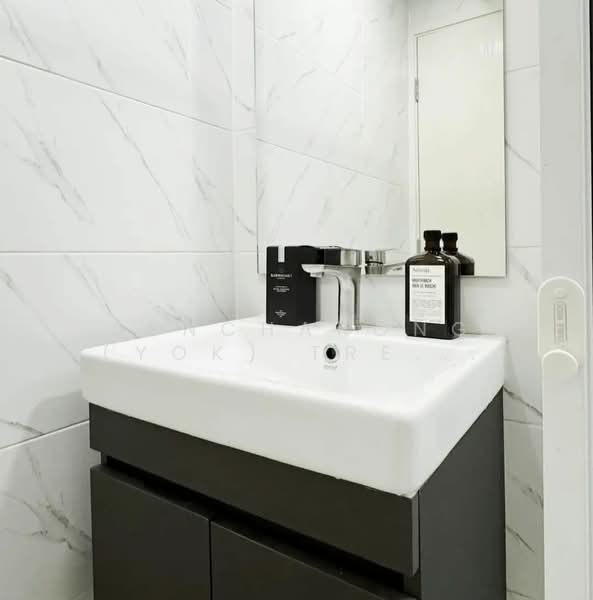 Atmoz Ratchada-Huaikwang, Bangkok, Saha Kan Pramun Alley, Wang Thonglang, Wang Thonglang, Bangkok, 1 Bedroom, 25 sqm, Condo For Rent, by Bencharong (Yok) Treerat-a-na-wat, 500252823 - DDproperty.com