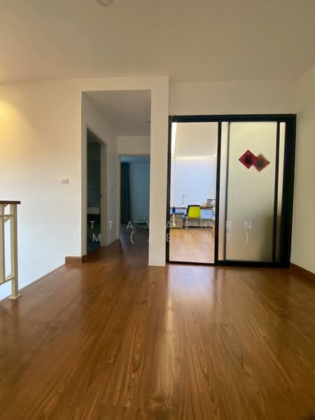 Villa Arcadia Srinakarin : วิลล่า อะคาเดีย ศรีนครินทร์, สมุทรปราการ, ซอย หมู่บ้านวิลล่าอะคาเดียศรีนครินทร์, บางแก้ว, บางพลี, สมุทรปราการ, 240 ตร.ม., บ้านเดี่ยว ให้เช่า, โดย Tittayaporn Kim (Jenny), 500252861 - DDproperty.com