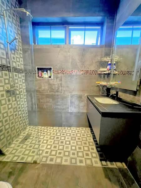 undefined, Chon Buri (Pattaya), Nong Pru, Bang Lamung (Pattaya), Chon Buri (Pattaya), 5 Bedrooms, 300 sqm, Villa For Sale, by Thanyalag Chanchodtanakul, 500252868 - DDproperty.com