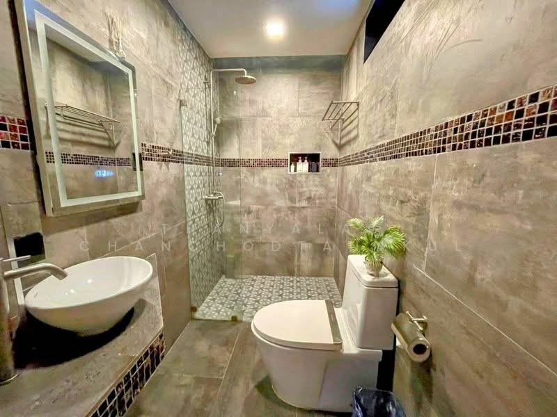 undefined, Chon Buri (Pattaya), Nong Pru, Bang Lamung (Pattaya), Chon Buri (Pattaya), 5 Bedrooms, 300 sqm, Villa For Sale, by Thanyalag Chanchodtanakul, 500252868 - DDproperty.com