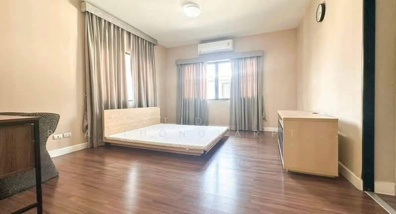 The two-story detached house, Habitia Watcharapol Village, near Ekamai Ramintra Expressway, near BTS, Bangkok, Khlong Tanon, Sai Mai, Bangkok, 3 Bedrooms, 180 sqm, Single Detached House For Rent, by Tida phanthonglarptawee, 500252872 - DDproperty.com