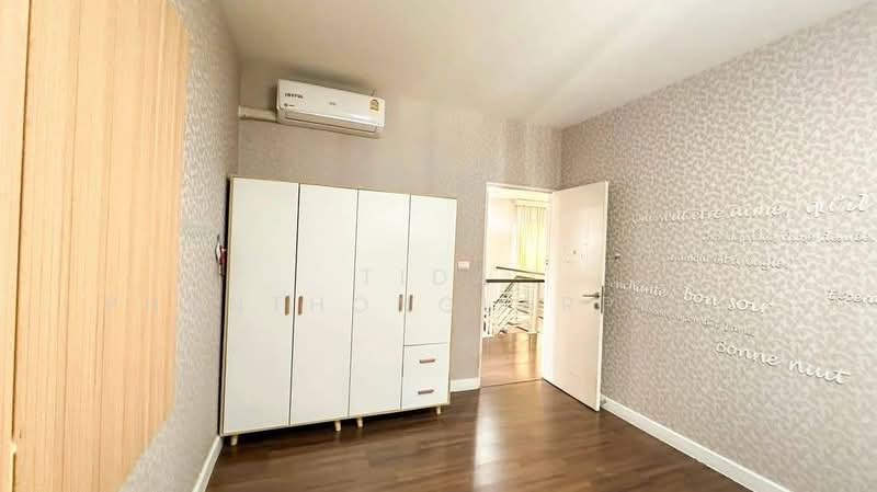 The two-story detached house, Habitia Watcharapol Village, near Ekamai Ramintra Expressway, near BTS, Bangkok, Khlong Tanon, Sai Mai, Bangkok, 3 Bedrooms, 180 sqm, Single Detached House For Rent, by Tida phanthonglarptawee, 500252872 - DDproperty.com