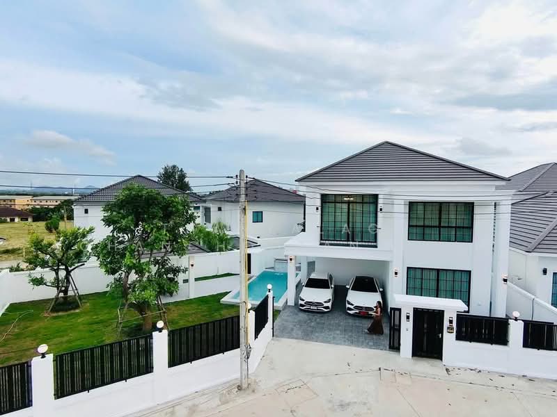 undefined, Chon Buri (Pattaya), Na Chom Thian, Sattahip, Chon Buri (Pattaya), 4 Bedrooms, 445 sqm, Single Detached House For Sale, by Thanyalag Chanchodtanakul, 500252918 - DDproperty.com