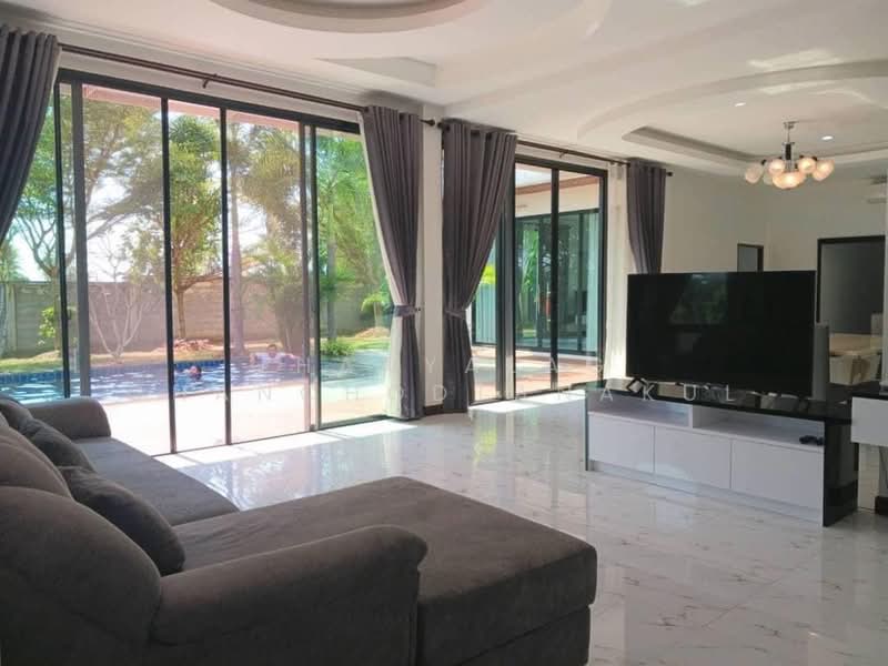 3-BR Villa, Chon Buri (Pattaya), Poong, Bang Lamung (Pattaya), Chon Buri (Pattaya), 3 Bedrooms, 836 sqm, Villa For Sale, by Thanyalag Chanchodtanakul, 500252921 - DDproperty.com
