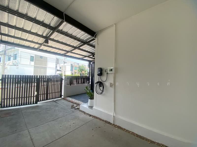 S Gate Bangkok-Pathumthani, Pathum Thani, Soi Wat Nong Prong, Bang Dua, Muang Pathum Thani, Pathum Thani, 3 Bedrooms, 110 sqm, Townhouse For Sale, by ณณัฐ ภัทรจินดานุวงศ์, 500252958 - DDproperty.com