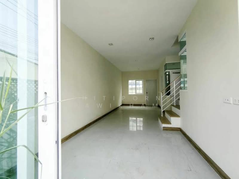 4-BR Townhouse, Chon Buri (Pattaya), Nong Pru, Bang Lamung (Pattaya), Chon Buri (Pattaya), 4 Bedrooms, 325 sqm, Townhouse For Sale, by Thitiporn Pawikham, 500252959 - DDproperty.com