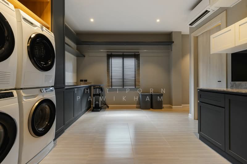 undefined, Chon Buri (Pattaya), Nong Pru, Bang Lamung (Pattaya), Chon Buri (Pattaya), 8 Bedrooms, 660 sqm, Villa For Rent, by Thitiporn Pawikham, 500252982 - DDproperty.com