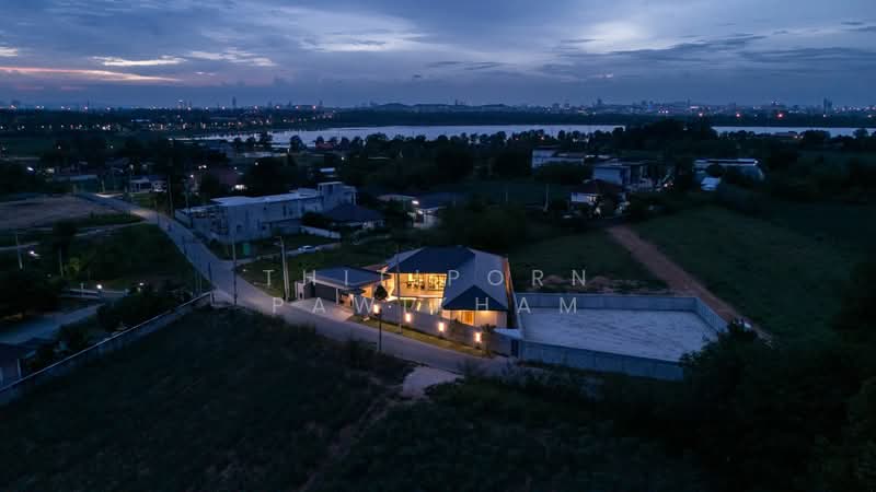 undefined, Chon Buri (Pattaya), Poong, Bang Lamung (Pattaya), Chon Buri (Pattaya), 5 Bedrooms, 530 sqm, Villa For Rent, by Thitiporn Pawikham, 500252993 - DDproperty.com