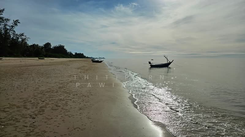 3-BR Villa, Prachuap Khiri Khan, Bo Nok, Muang Prachaubkirikhan, Prachuap Khiri Khan, 3 Bedrooms, 242 sqm, Villa For Sale, by Thitiporn Pawikham, 500252998 - DDproperty.com