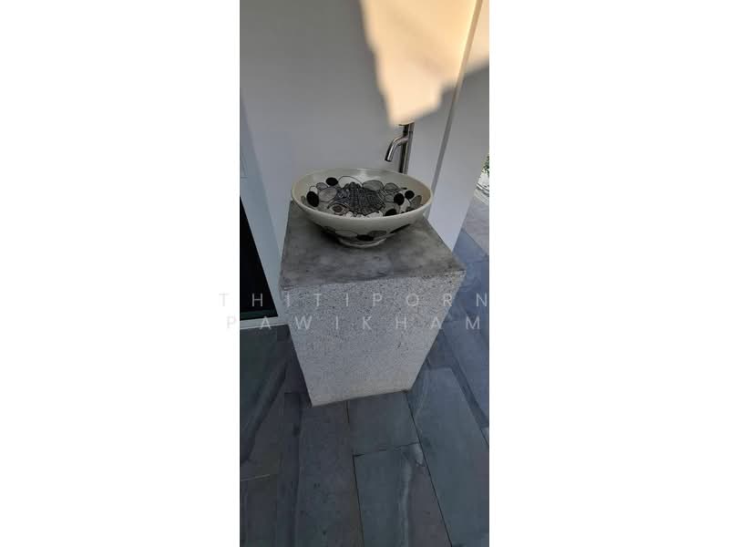 4-BR Villa, Chon Buri (Pattaya), Nong Pru, Bang Lamung (Pattaya), Chon Buri (Pattaya), 4 Bedrooms, 350 sqm, Villa For Sale, by Thitiporn Pawikham, 500253019 - DDproperty.com